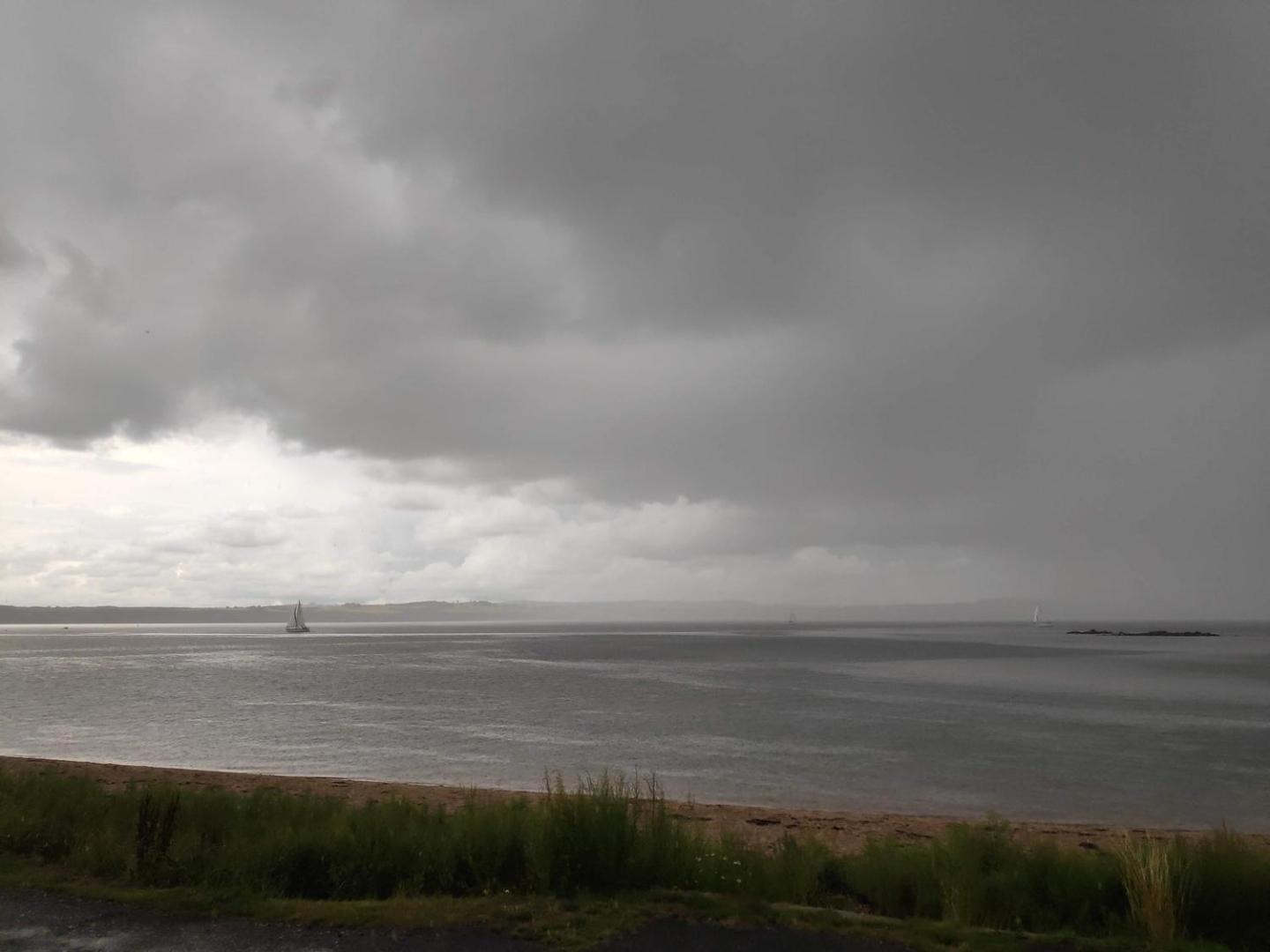 Lovely 2Bd Flat In Picturesque Limekilns Fife Extérieur photo